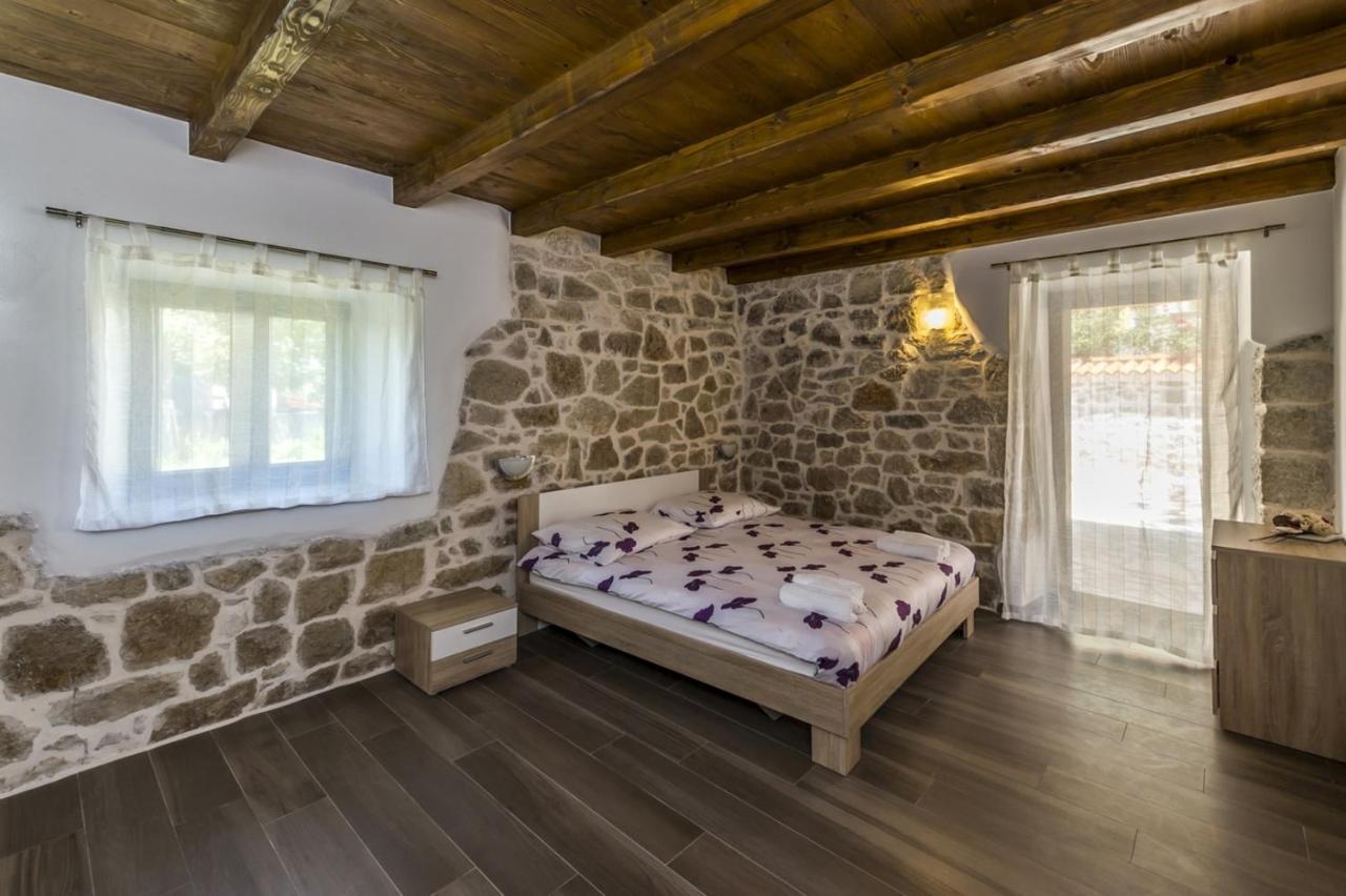 Spacious Four-Bedroom Villa Marija Klostar Exterior foto